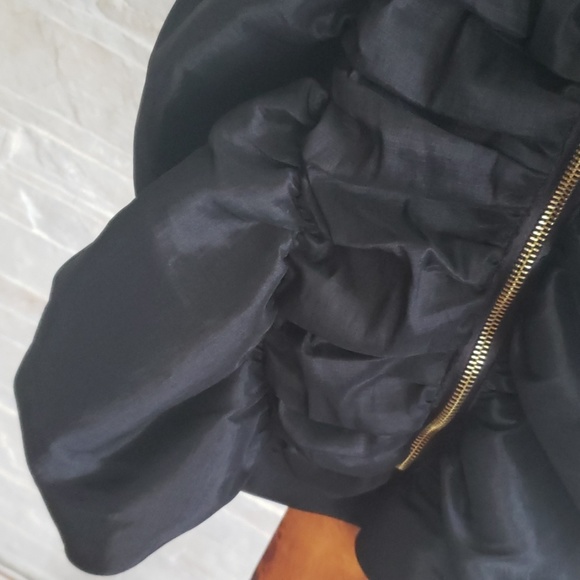 Dress - Picture 3 of 4